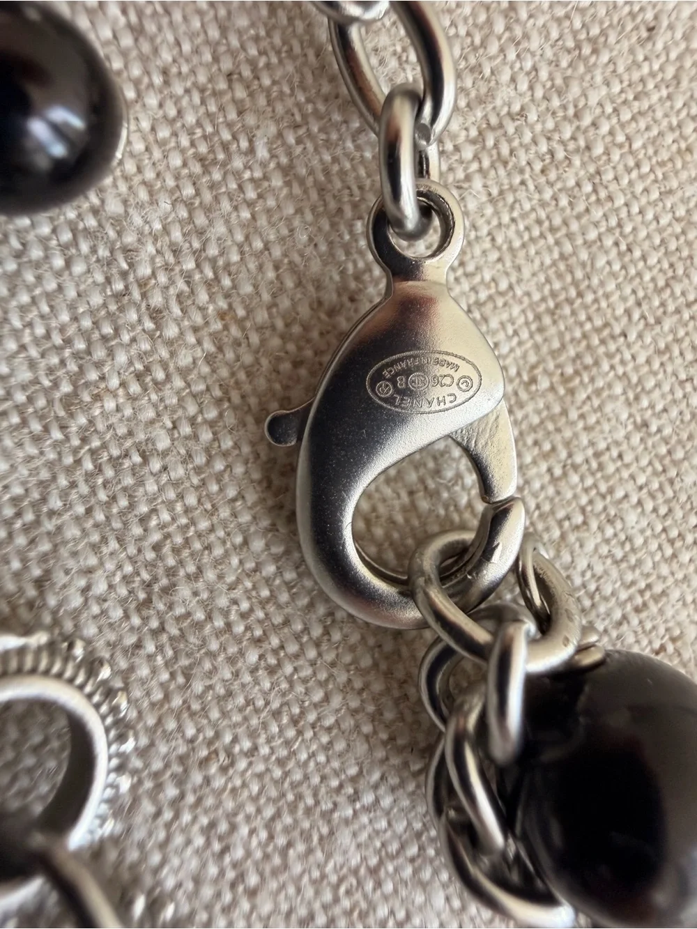 🖤CHANEL Black and Silver Heart Charm Necklace🖤